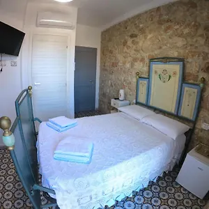  Appartamento Dommu De Nannai Moro: Con Bagno E Balcone Italia